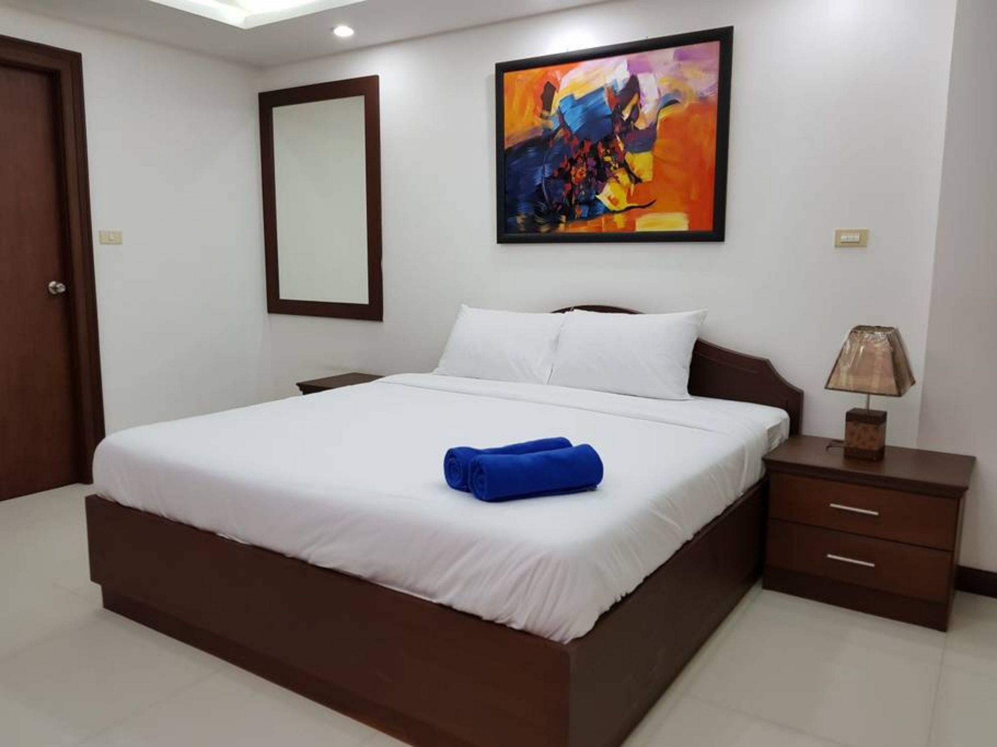2beds 3baths Downtown Pattaya